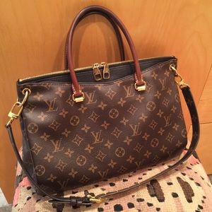 LOUIS VUITTON PALLAS NOIR HANDBAG